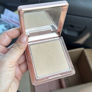 Natasha Denona powder foundation y5-y7